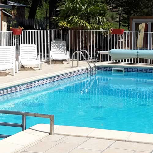 piscine chauffée (chauffage solaire)